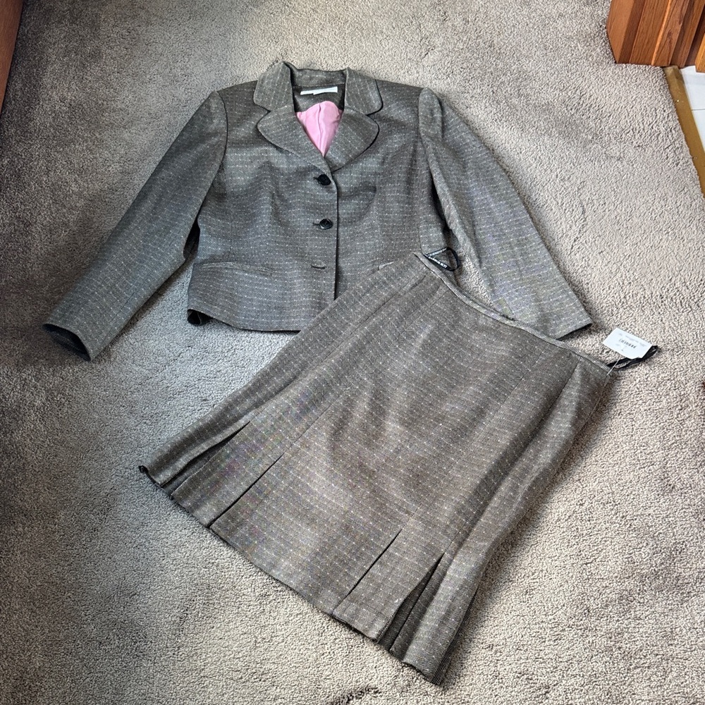 Sag Harbor Gray Pink Skirt Suit Set Blazer Pencil Skirt Career SIZE 12